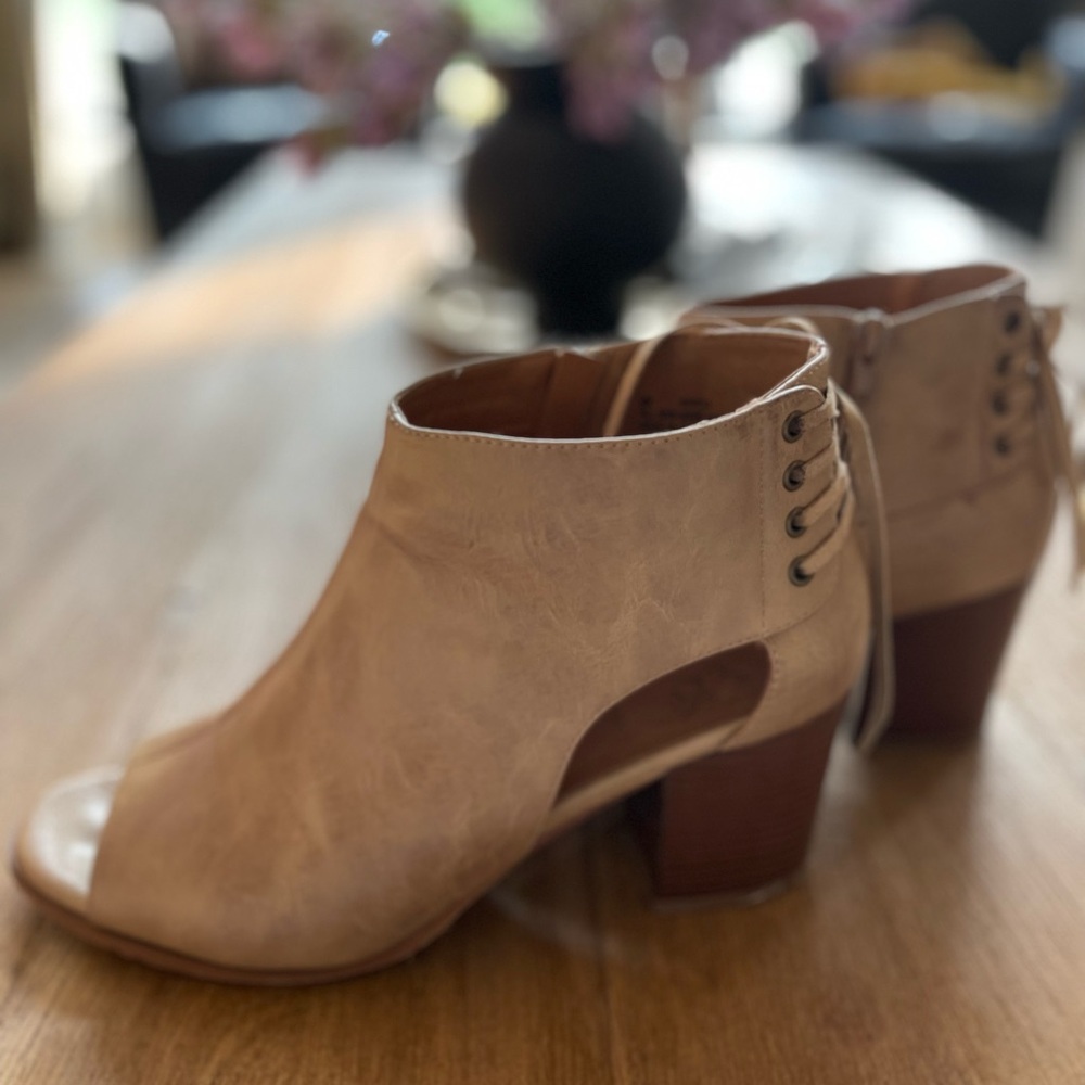 Women's Tan Peep-Toe Ankle Boots